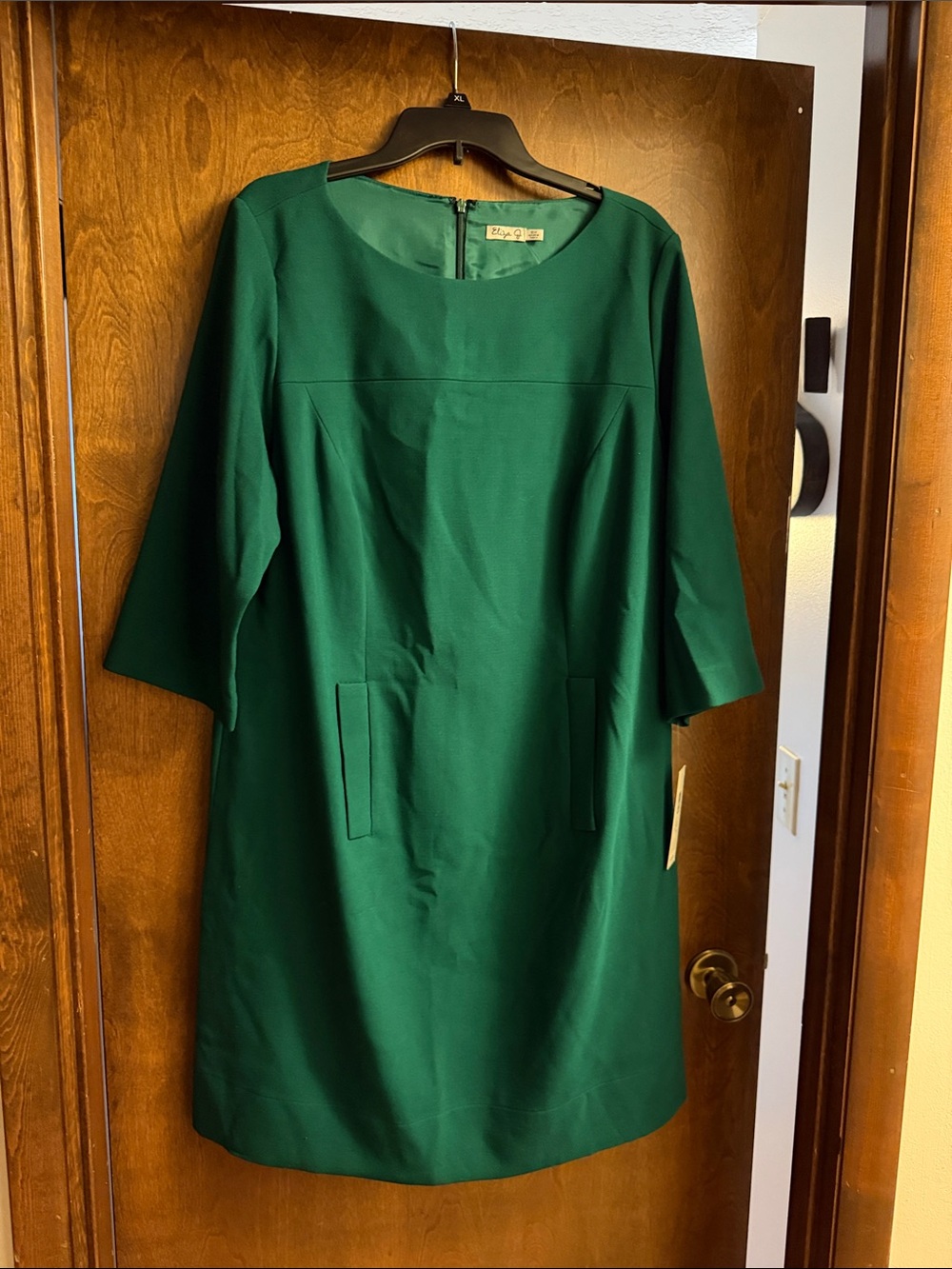 Eliza J Forest Green Shift Dress with Three-Quarter Sleeves